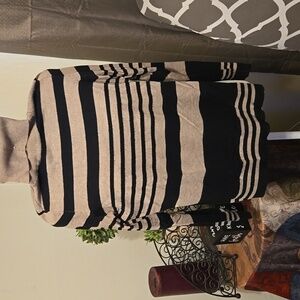 Joseph A Lightweight Turtleneck Sweater